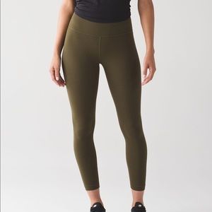 Lululemon Align, Dark olive Green